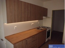 Pronájem bytu 2+1 s lodžií v ulici Nová