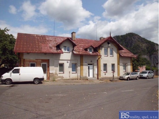 Prodej bytového domu ve Valtířově
